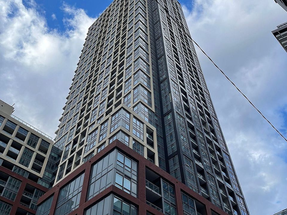 1st image of 108 Peter St #3705