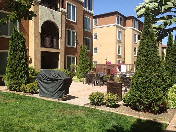 3rd image of 801 S Winchester Blvd APT 4104