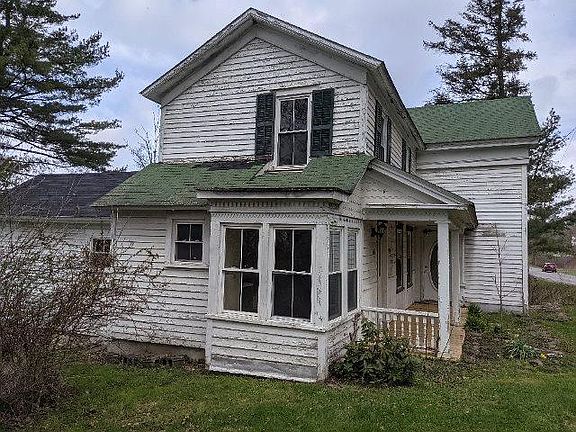 3rd image of 1693 County Highway 18
