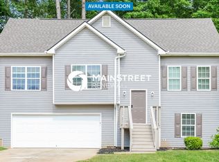 154 Mineral Springs Ln, Newnan, GA 30263