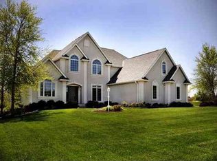 1112 SW Belmont Ln, Topeka, KS 66604