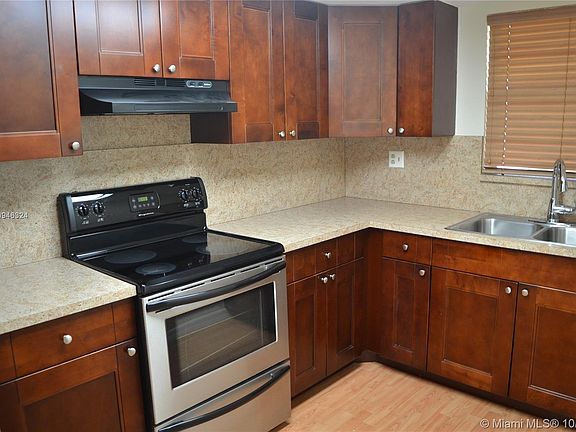 5th image of 100 NW 87th Ave APT E211