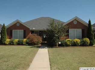 1006 Danbury Ln SE, Decatur, AL 35601