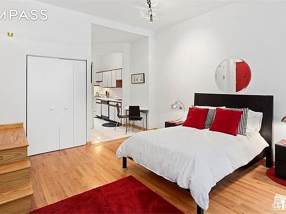 3rd image of 182 E 2nd St APT 1D