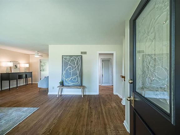 4th image of 1101 Whitecliff Dr