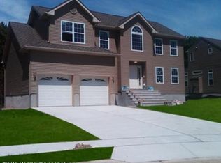 8 Jamie Ct, Barnegat, NJ 08005
