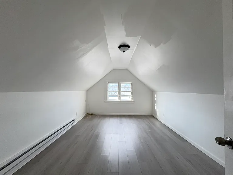 1043 Jefferson Ave #1 — Photo 7