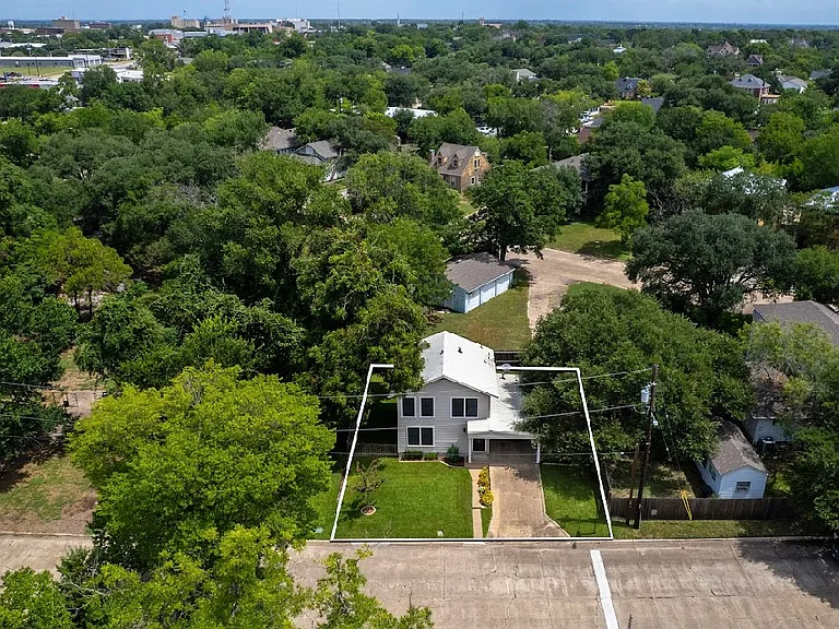 511 Homestead St — Photo 45