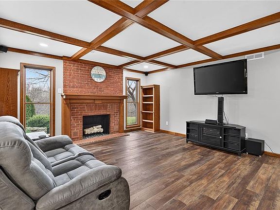 4th image of 2103 NE 85th Rd