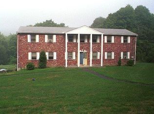 26 Hillandale Rd, Brookfield, CT 06804