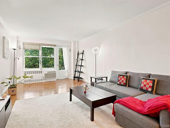 4th image of 281 Garth Road #B5H