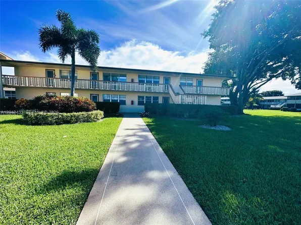 70 Dorchester E #70-D, West Palm Beach, FL 33417