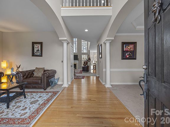 3rd image of 7456 Denali Ln