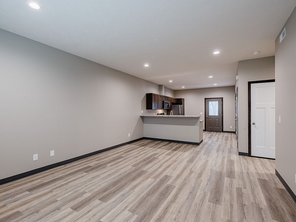 1st image of 811 South St #2