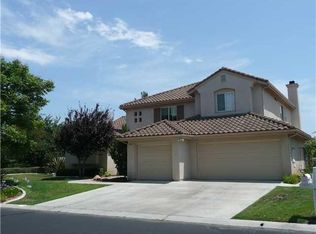 895 Inverlochy Dr, Fallbrook, CA 92028