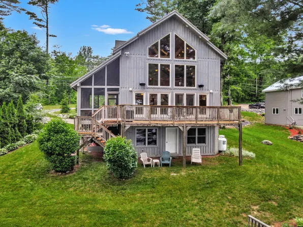 52 Larson Lane, Winthrop, ME 04364