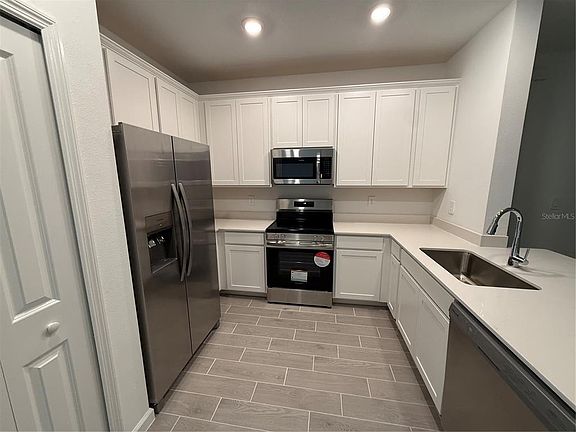 3rd image of 3674 SE 37th Ct