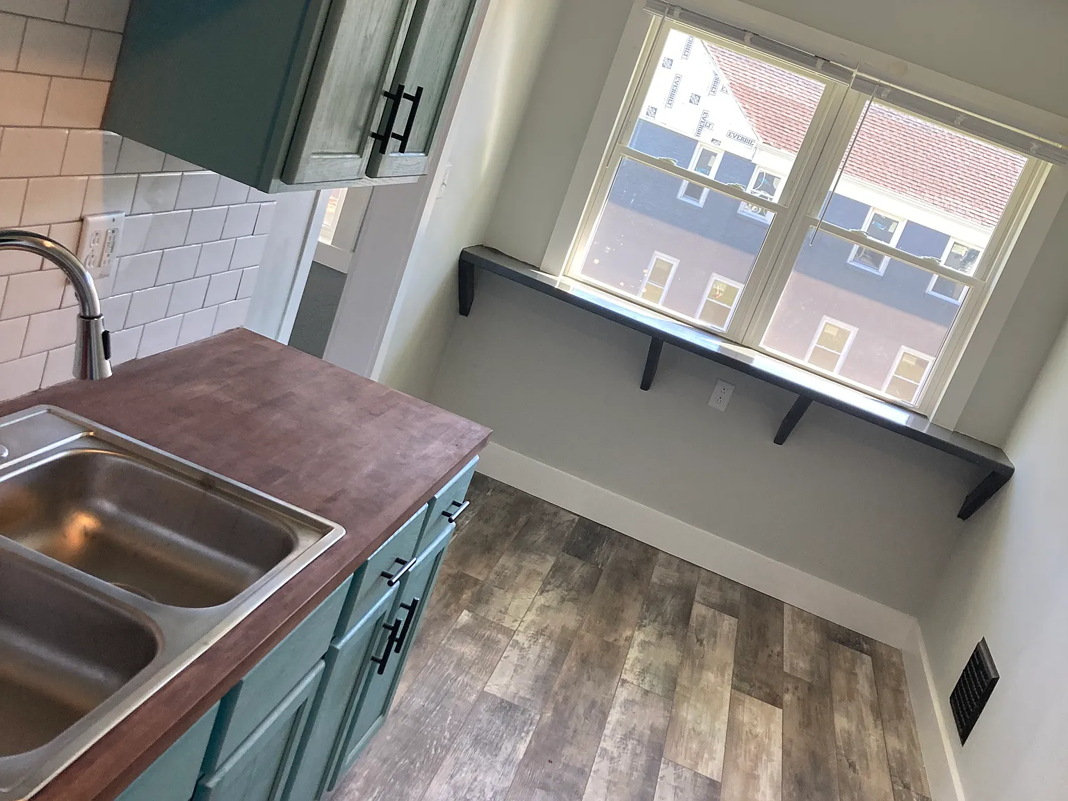 2 bed, 960 sqft, $1,125 — Photo 2
