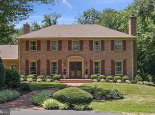 10200 Old Hunt Rd, Vienna, VA 22181