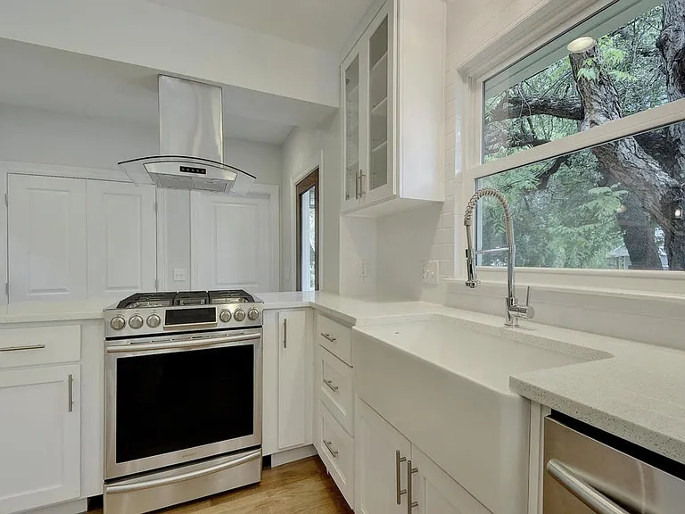 2914 Hampton Rd — Photo 15