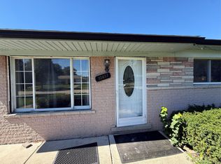 32627 Wauketa Dr, Warren, MI 48092