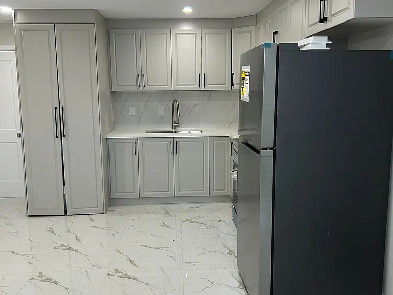 200 Hunter Way #BASEMENT — Photo 3