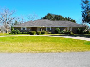 310 Bolling Green Dr, Wharton, TX 77488