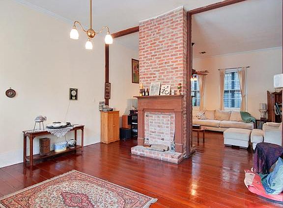 5th image of 2838 Saint Thomas St