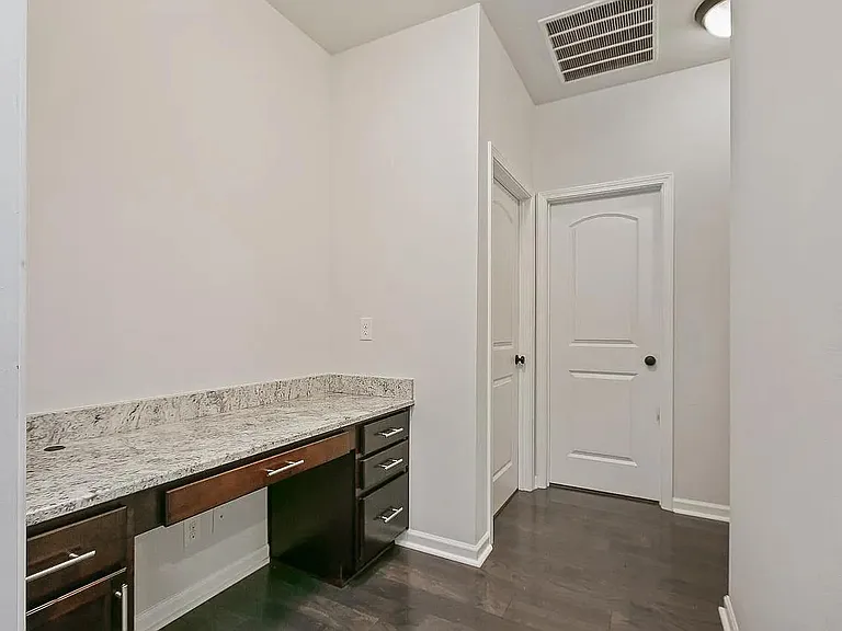 18497 Dove Hollow Dr — Photo 10