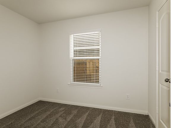 4th image of 26861 Steinbeck Dr #26861