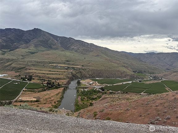 3rd image of 300 Buckhorn Mountain Drive