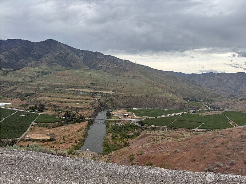 3rd image of 300 Buckhorn Mountain Drive