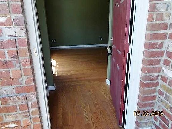 4th image of 9154 Berry Garden Cir