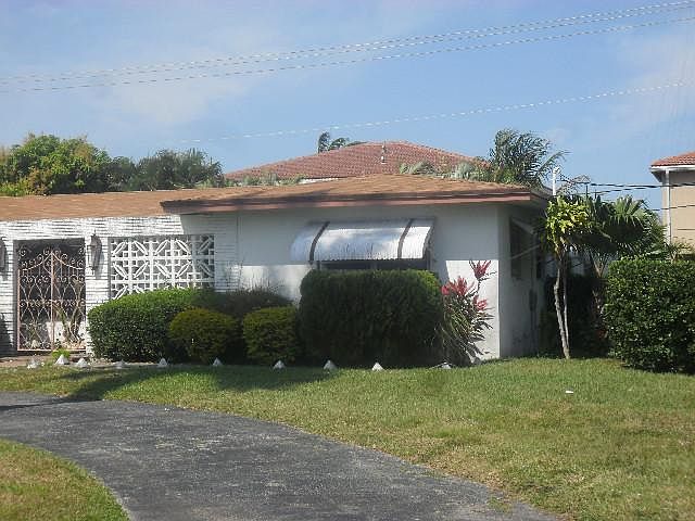 1st image of 1205 NW 203rd St