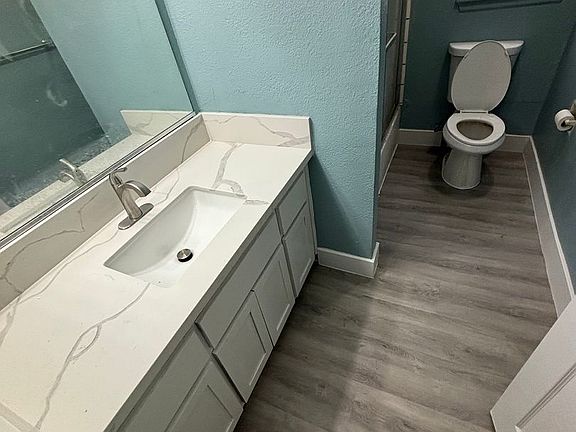 5th image of 724 E Virginia Way APT A