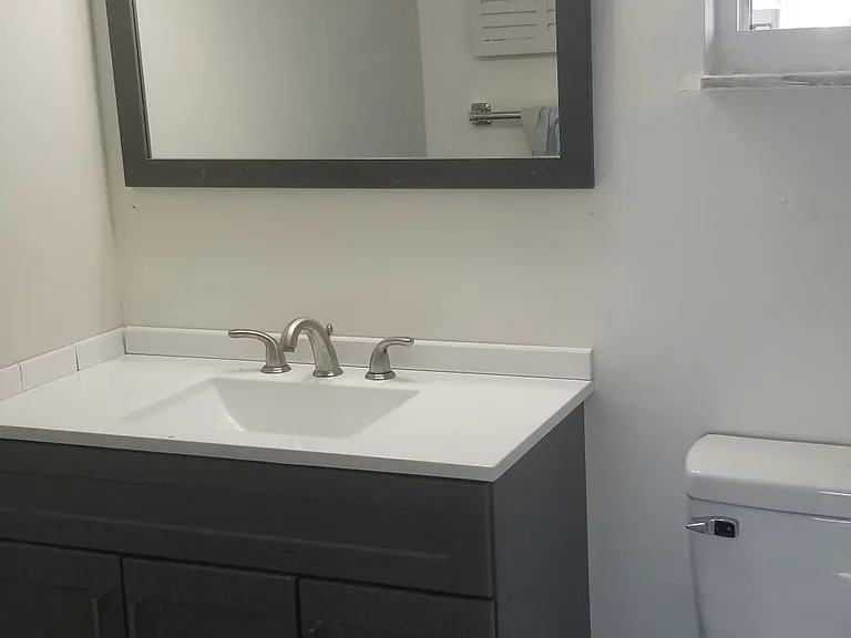 Master bath with tub/shower