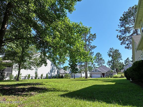 3rd image of 1458 Pinecroft Lane SE