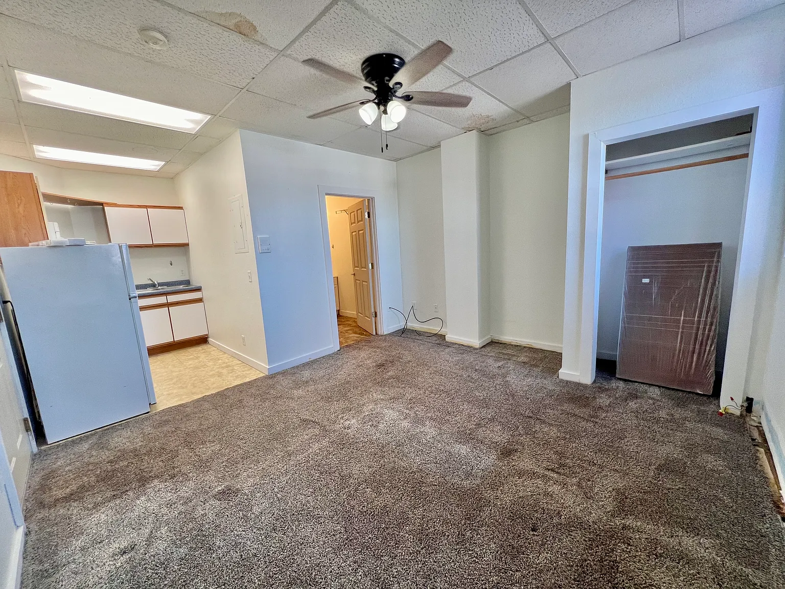 Studio, $775 — Photo 4