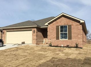 390 Wildwood Point, Jonesboro, AR 72401