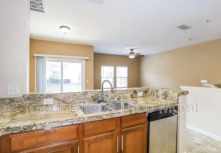 3301 N Park Dr #1411 — Photo 7