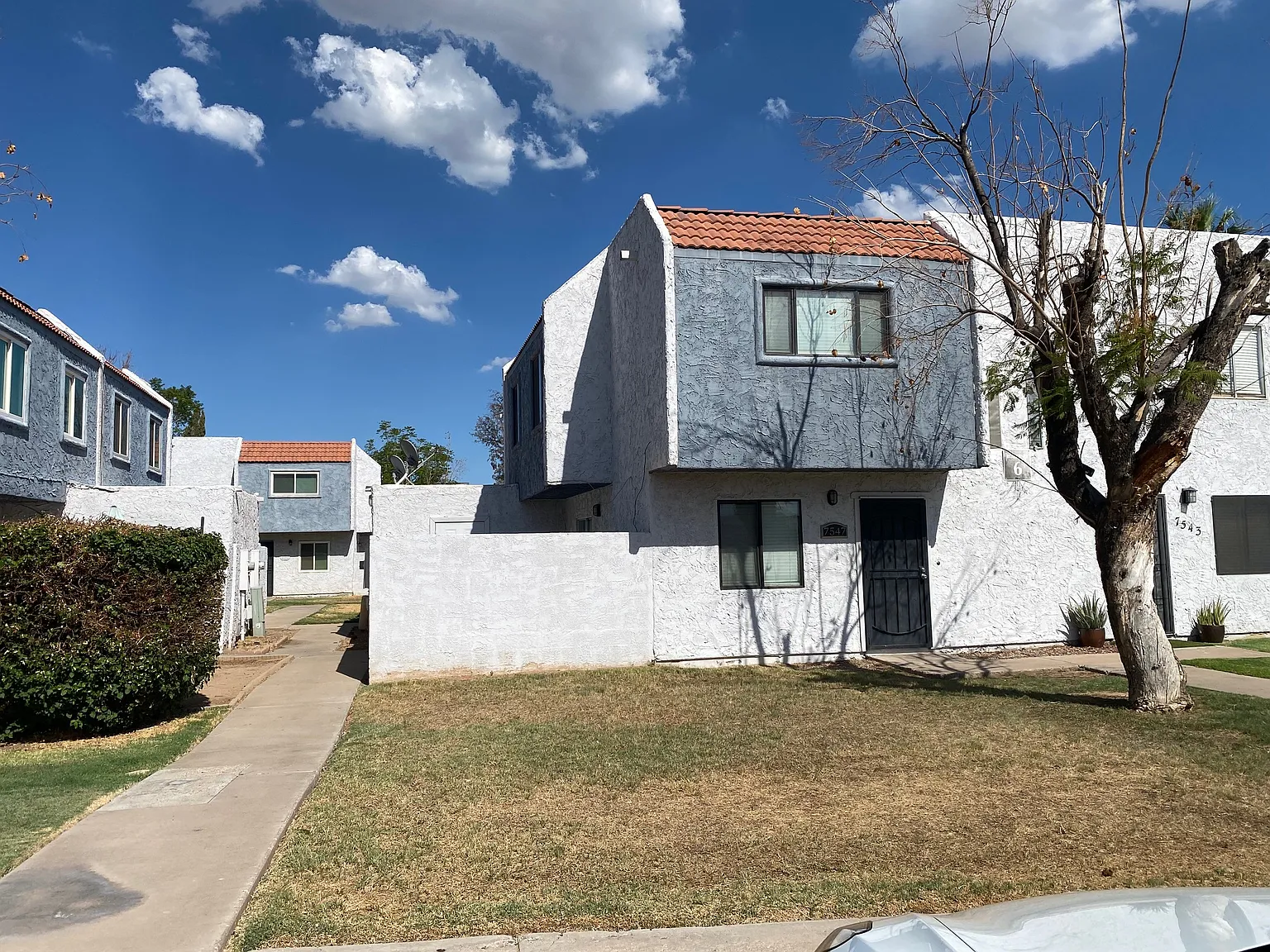 3 bed, 1.5 bath, 1074 sqft, $1,650 — Photo 1