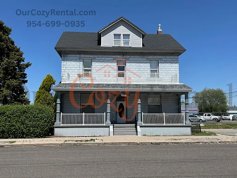 410 E Bonneville St — Photo 9