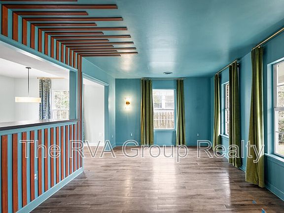5th image of 200 W 32nd St