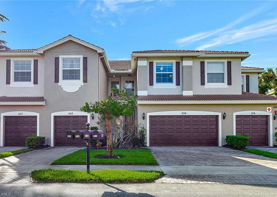 6548 Monterey Point #204
