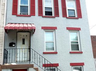 105 Ferry St, Troy, NY 12180