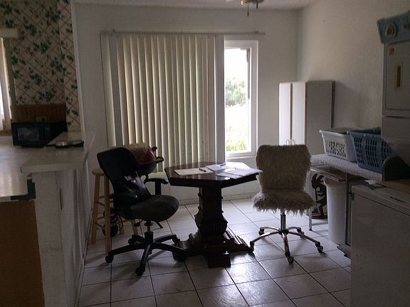 3rd image of 1685 Pentecost Way Unit 8