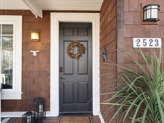 3rd image of 2523 NW Marsden Pl