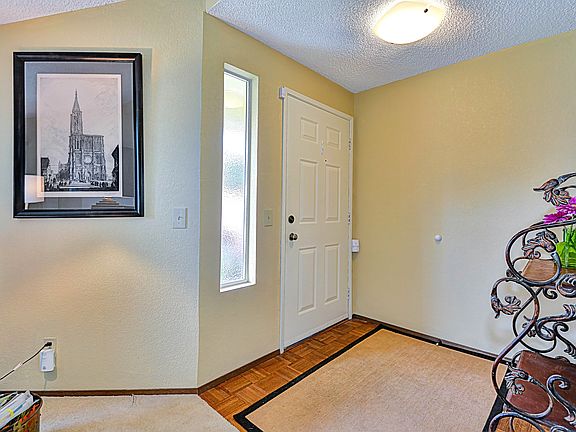 5th image of 13417 NE 136th Pl