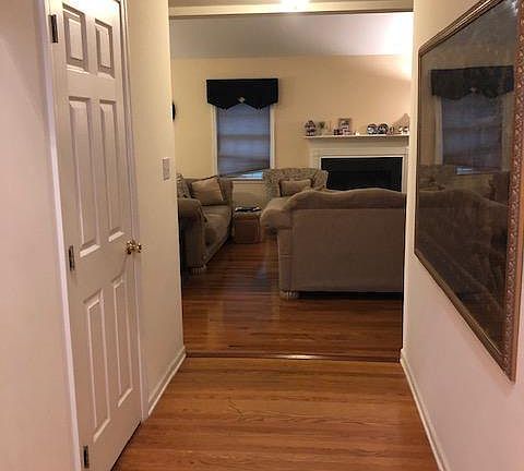 4th image of 113 Greenbrier Dr