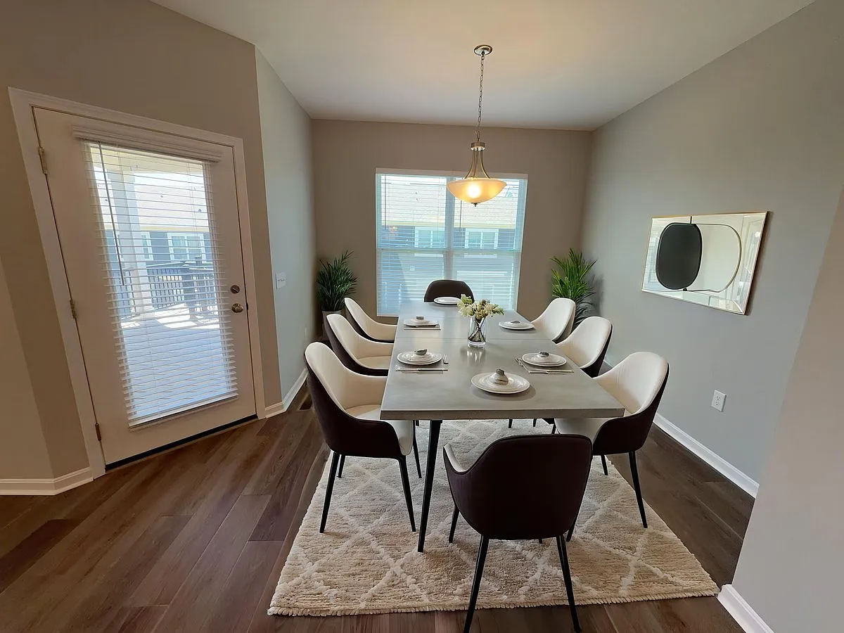 4857 Osprey Pointe Dr — Photo 2